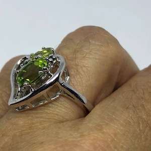 Vintage Handmade Genuine Green Peridot Filigree Setting 925 Sterling Silver Gothic Heart Ring