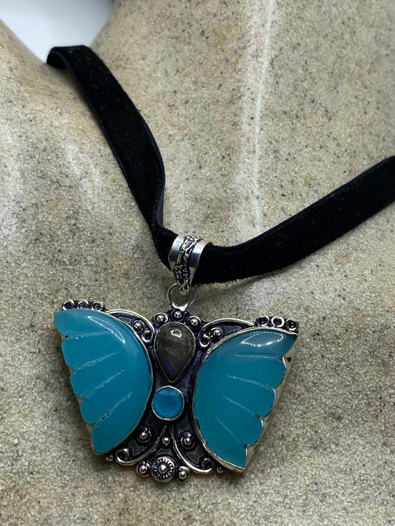 Vintage Blue Chalcedony Butterfly Choker Necklace - image 4