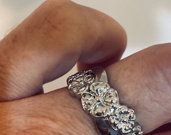 Vintage Eternity Flower 925 Sterling Silver Wedding Ring