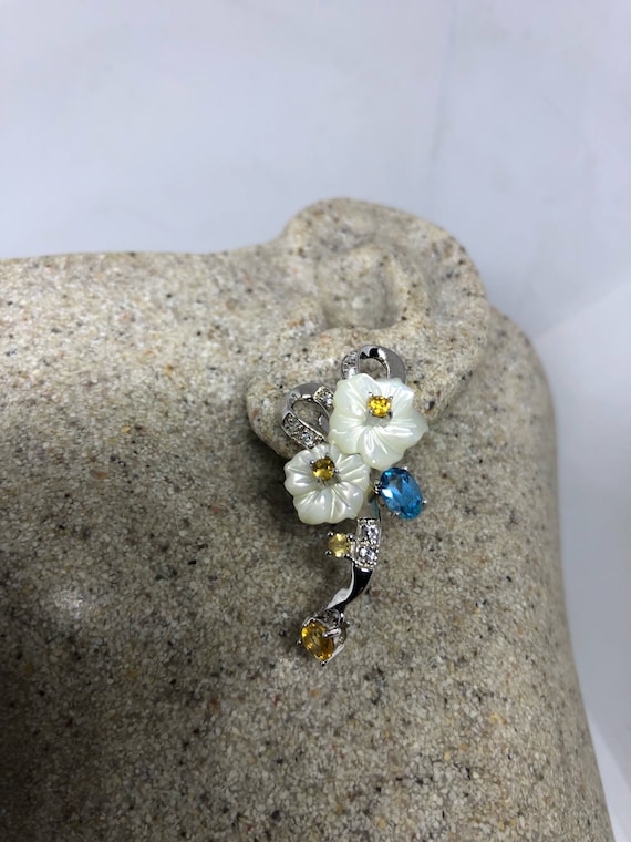 Vintage Genuine Gemstone  Mother of Pearl Flower … - image 5