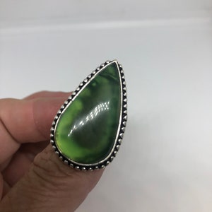 Vintage Green Nephrite Jade Ring About an Inch Long Knuckle Ring