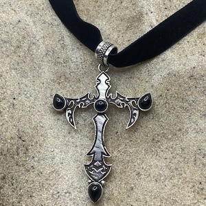 Vintage Black Onyx Cross Choker Necklace