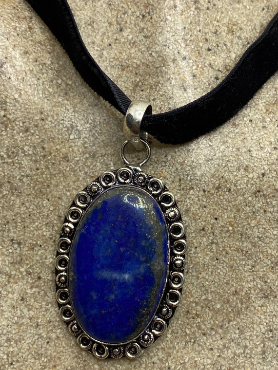 Vintage Blue Lapis Choker Necklace. - image 1