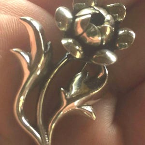 Vintage Hand Made Deco Flower 925 Sterling Silver Small Brooch Pin About an Inch