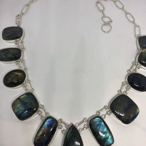 Vintage Silver Genuine Labradorite Gemstone Necklace.