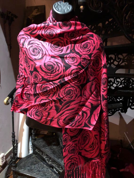 Vitage Styled Fuscha Rose pashmina wrap Shawl