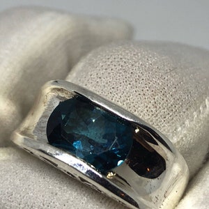 Vintage Genuine London Blue Topaz 925 Sterling Silver Ring Size 8