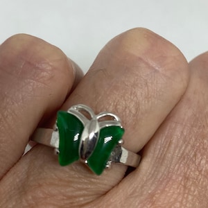 Vintage Lucky Green Nephrite Jade Butterfly Ring
