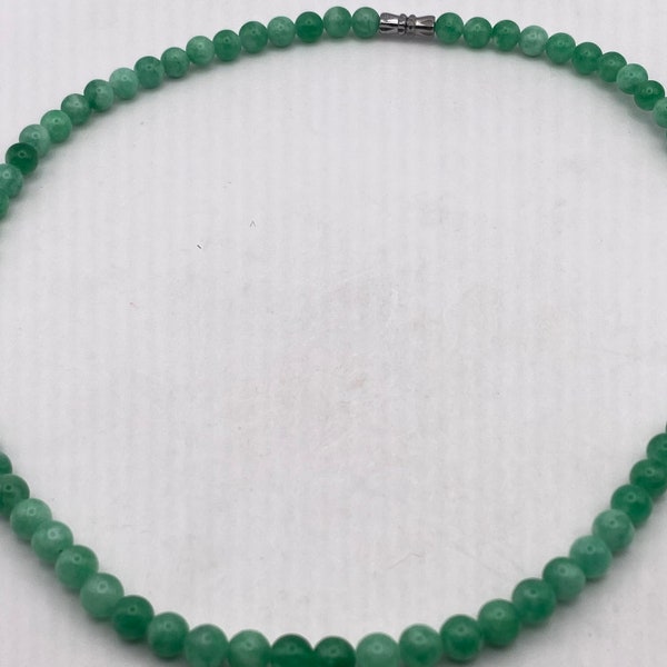 Vintage Jade beaded 16 Inch Necklace