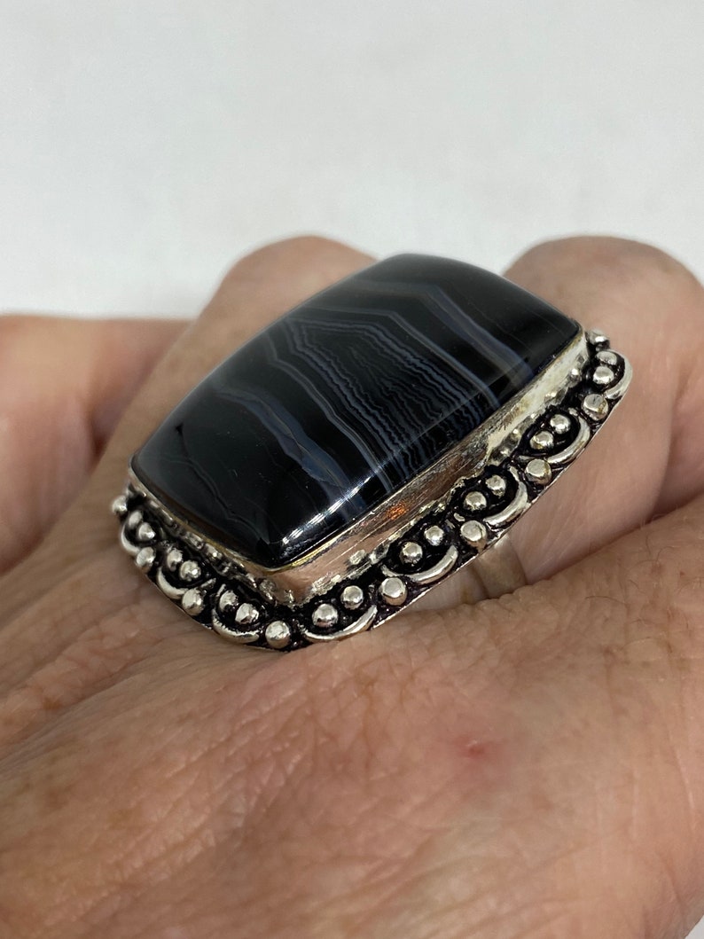 Vintage Black and White agate Cocktail Ring