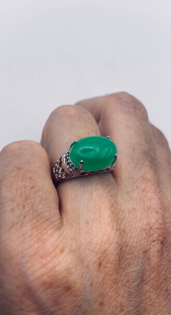Vintage Lucky Green Nephrite Jade Heart Ring - image 3