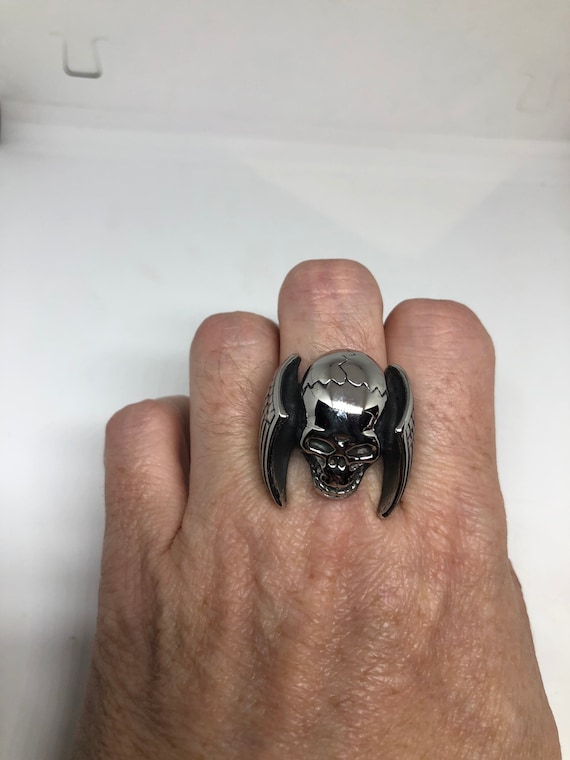 Vintage winged biker Skull Mens Ring Gothic Silve… - image 2