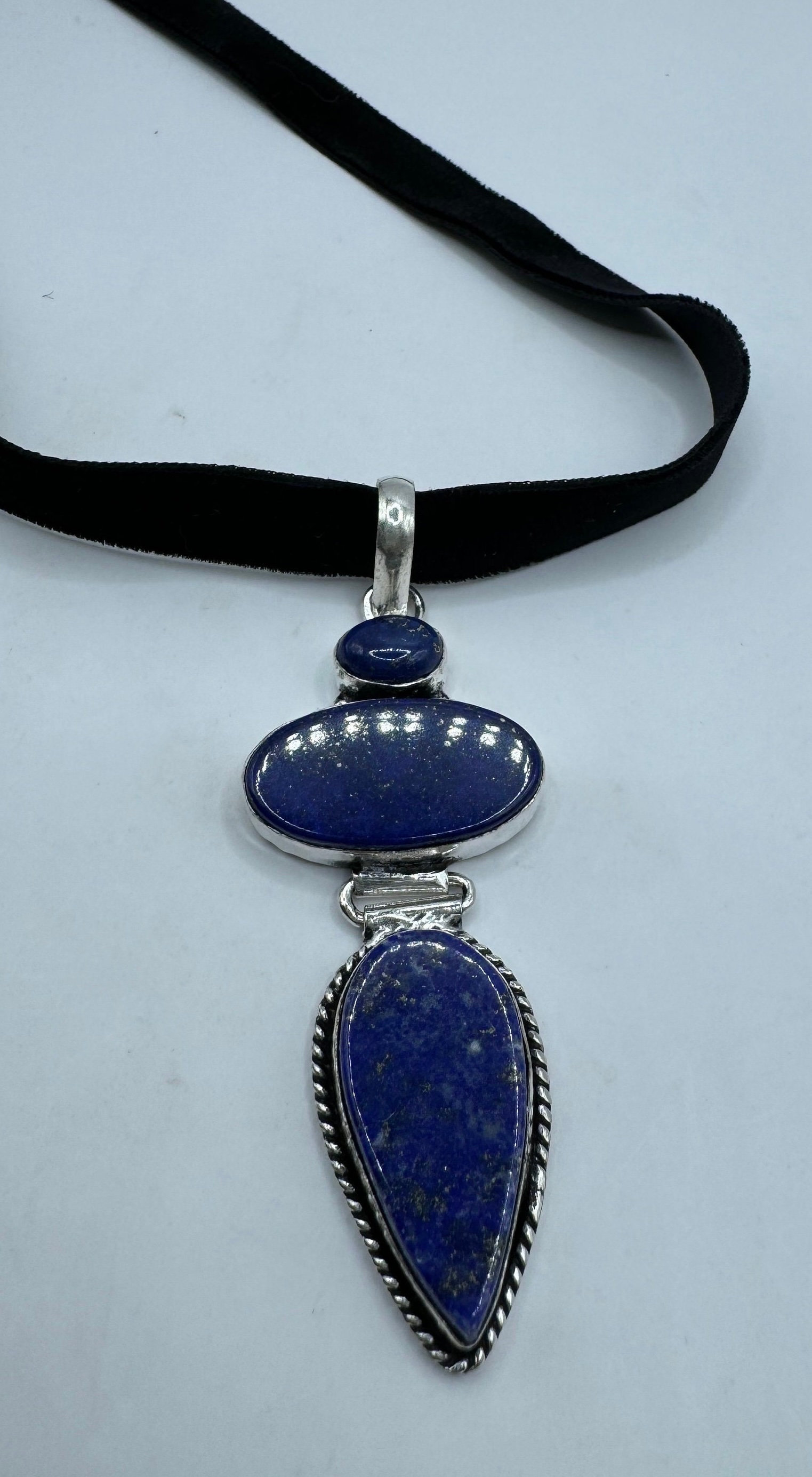 Vintage Tibetan Blue  Lapis Lazuli Boho Choker Black Velevet Ribbon Necklace.