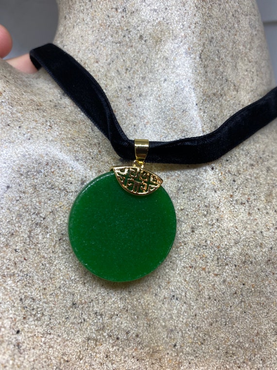 Vintage Green Jade Choker Gold Finish Necklace Pe… - image 2