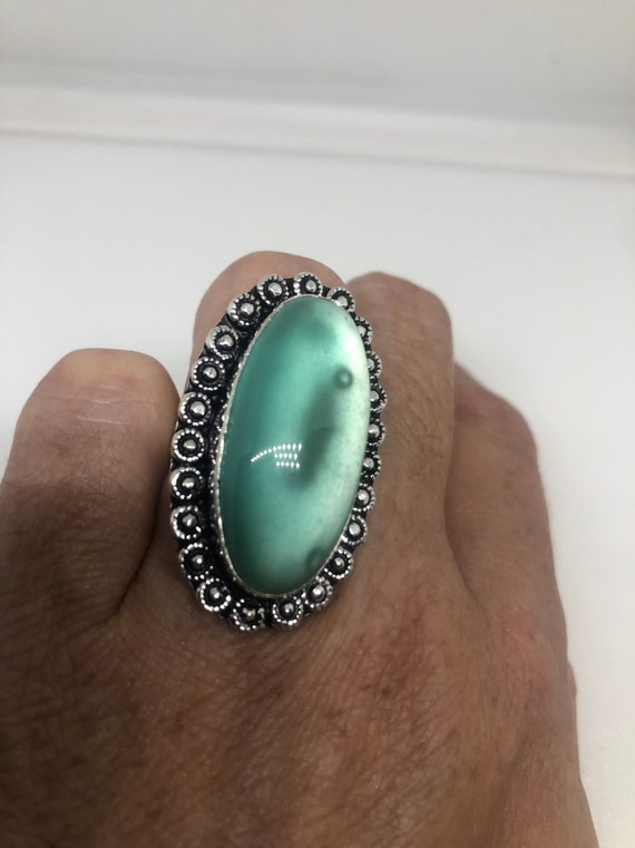Vintage Green Cats Eye Art Glass Ring Ring