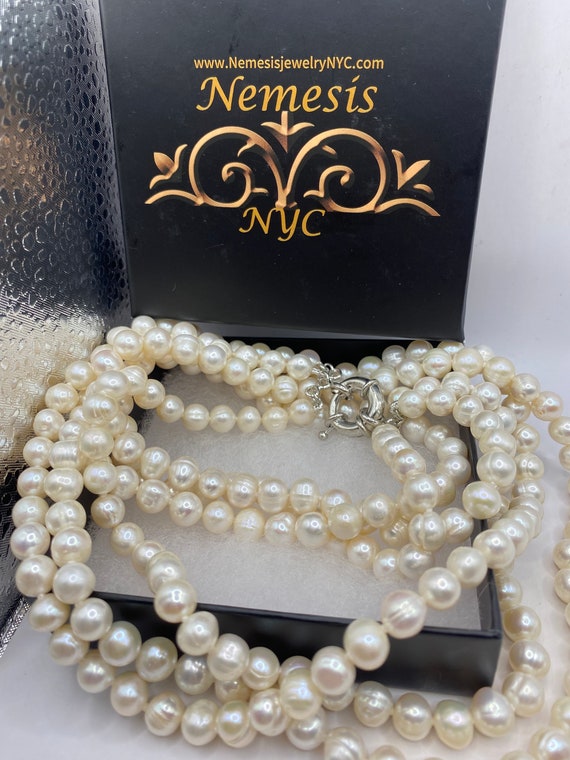 Vintage Hand Knotted White Pearl 3 Strand Necklace - image 5