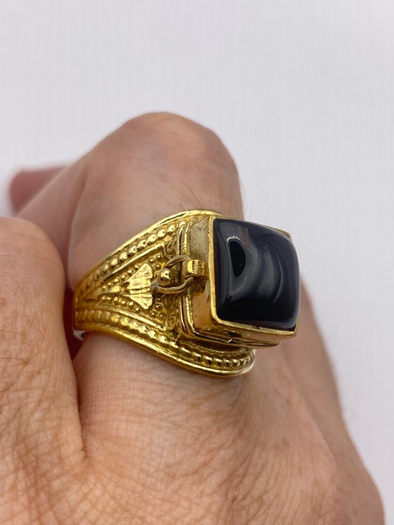 Vintage Black Onyx Brass Poison Pillbox Ring - image 4