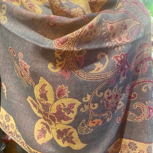 Vintage lavender Gold Paisley Brocade Pashmina Scarf Wrap