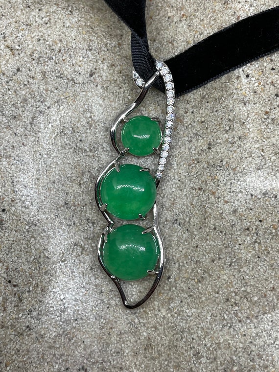 Vintage Green Jade Pea pod Choker Silver Finish N… - image 2