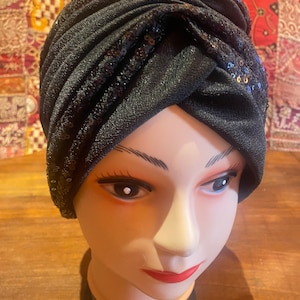 Vintage Black Stretch Velvet Deco Turban Hat