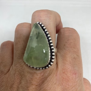 Vintage Green Nephrite Jade Ring