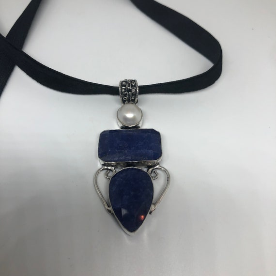 Vintage Raw Blue Sapphire and Pearl Choker Pendant - image 5