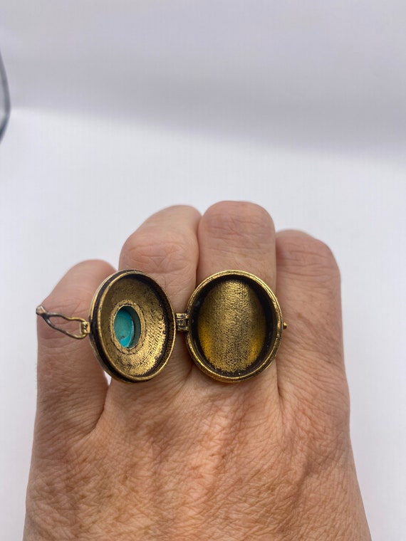 Vintage Turquoise Brass Poison Pillbox Ring - image 6