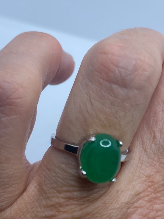 Vintage Lucky Green Nephrite Jade Ring - image 1