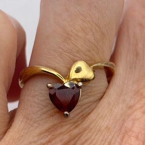 Vintage Heart Red Bohemian Garnet Ring Golden 925 Sterling Silver Size 9