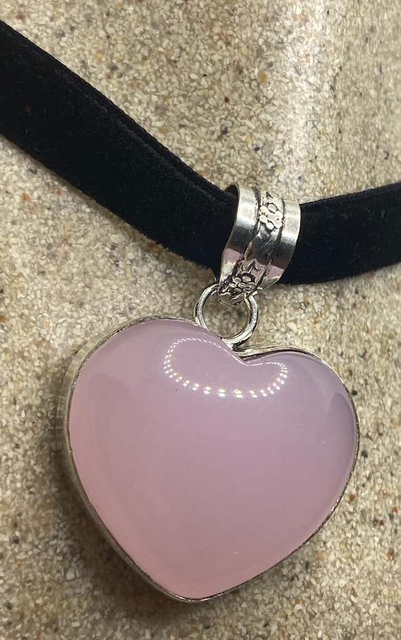 Vintage pink quartz heart Gem