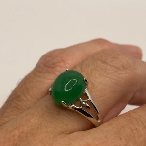 Vintage Lucky Green Nephrite Jade Cocktail Ring