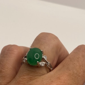 Vintage Lucky Green Nephrite Jade Cocktail Ring