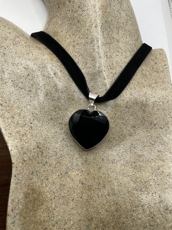 Vintage Heart Antique Black Jet Glass Choker Neck… - image 3