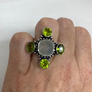 Vintage Blue Calcedony Peridot Stone Silver Ring