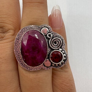 Vintage Handmade Raw Pink Ruby Silver Gothic Ring