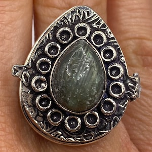 Weiße Vintage Gift Bronze Pillbox Ring