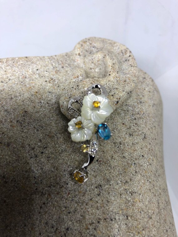 Vintage Genuine Gemstone  Mother of Pearl Flower … - image 10