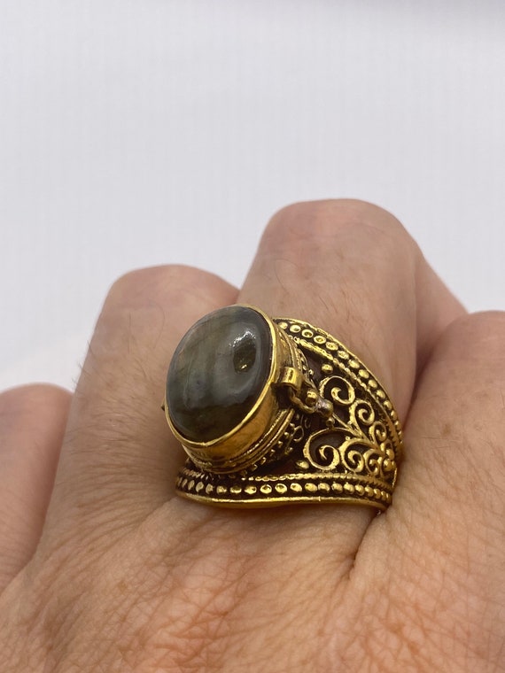 Vintage Labradorite Brass Poison Pillbox Ring - image 7