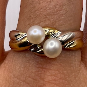 Vintage Genuine Cultured Pearl Golden 925 Sterling Silver Ring