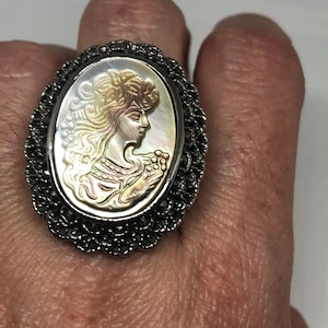 Antique White Mother of Pearl cameo Marcasite Filigree Ring Size 8.5