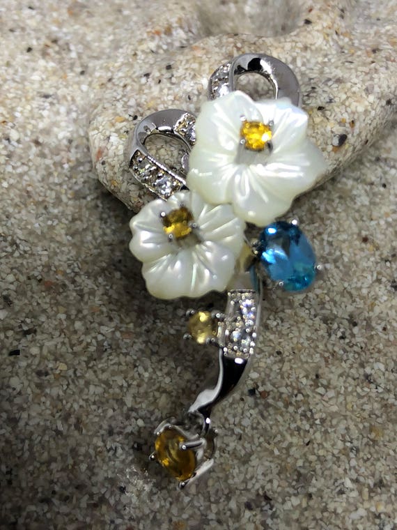 Vintage Genuine Gemstone  Mother of Pearl Flower … - image 9