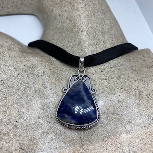 Vintage Tibetan Lapis Choker Necklace.