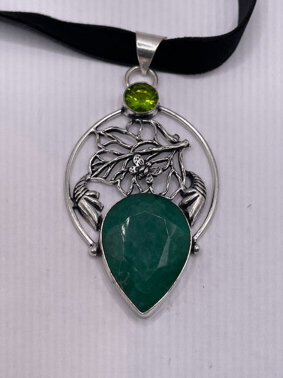 Vintage Green Raw Emerald Crystal Choker Pendant - image 1