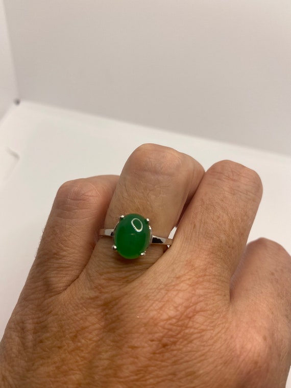 Vintage Lucky Green Nephrite Jade Ring - image 3