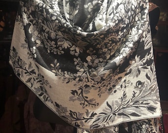 Nemesis Vintage Black White Silver Flower Brocade Pashmina Scarf Wrap