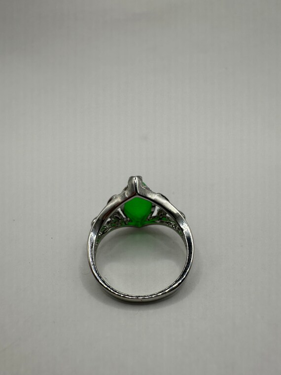 Vintage Lucky Green Nephrite Jade Ring - image 5