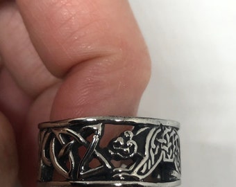 Vintage Celtic Knot Bear Stainless Steel Band Infinity Ring