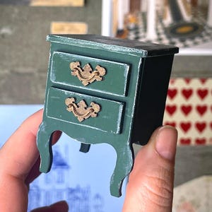 SVG file dollhouse bedside table, 1:12 scale, laser cut file