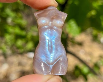 1.5″Natural Moonstone Female Body Carving | Handmade Crystal Goddess Figurine | Divine Feminine Healing Stone | Spiritual Decor