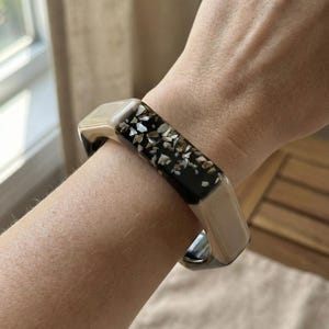 Color Block Resin Bangle, Hexagon Bracelet for Women, Terrazzo Stone Inlay Jewelry, Chunky Neutral Bangle, Modern Statement Gift for Her